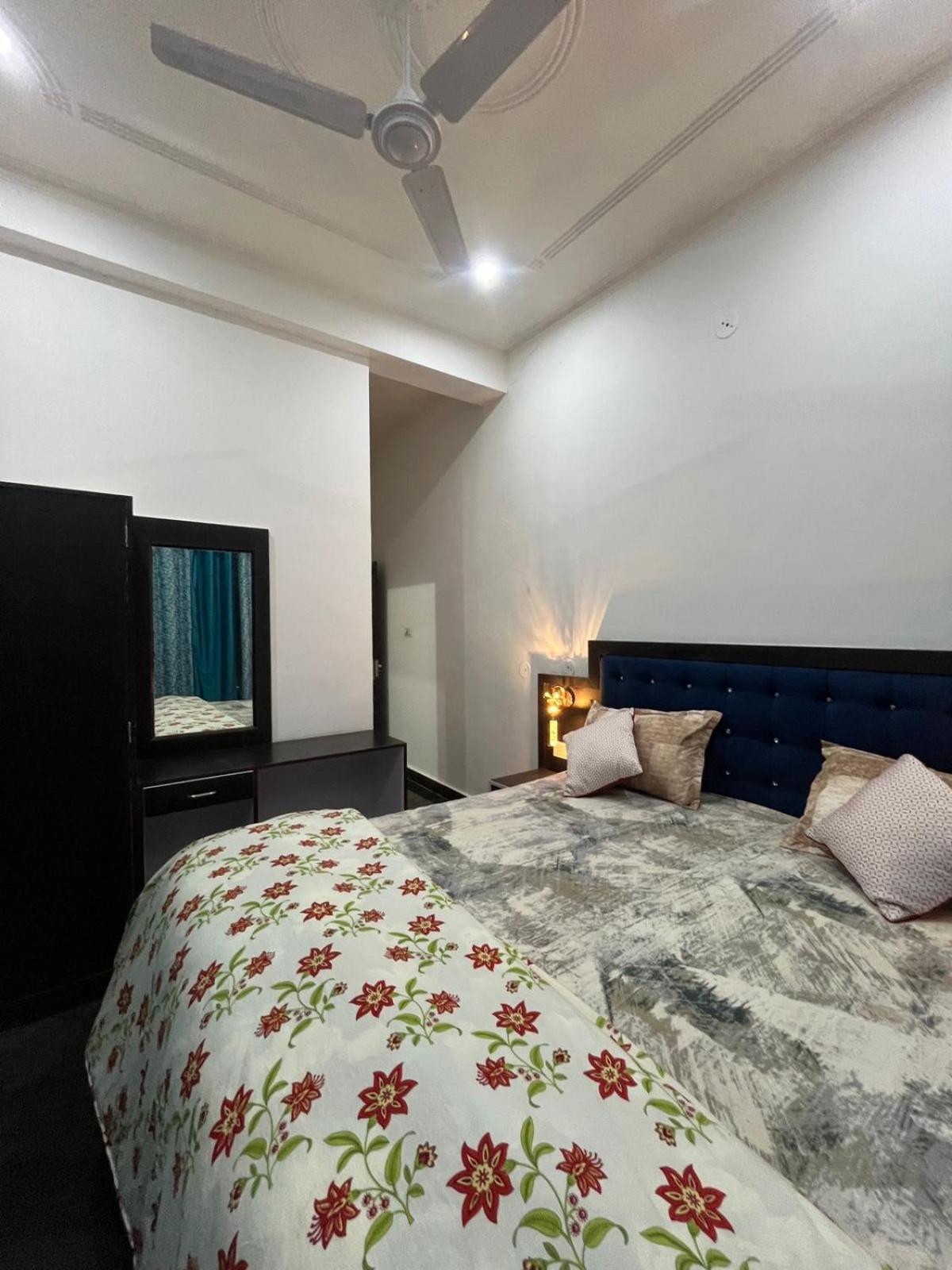 La Calma Homestay Khajuraho Ngoại thất bức ảnh