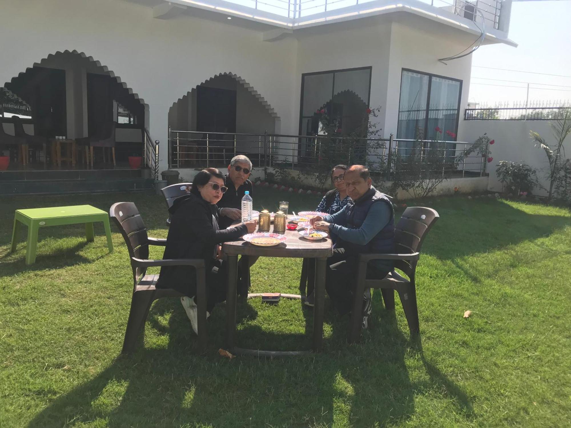 La Calma Homestay Khajuraho Ngoại thất bức ảnh